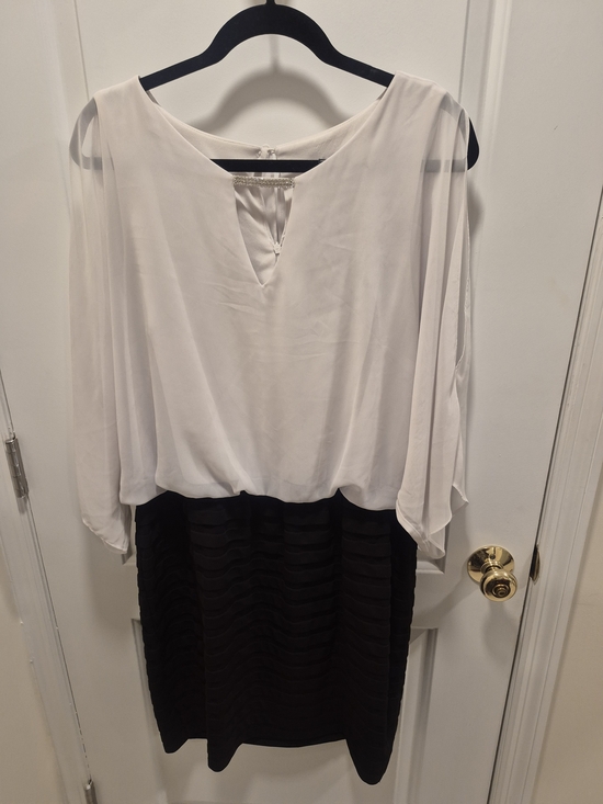 MSK Dresses & Skirts - MSK White Blouson Top with Black Textured Midi Skirt